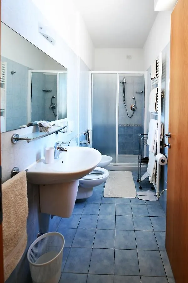 Residence Marlin Riccione 2*,