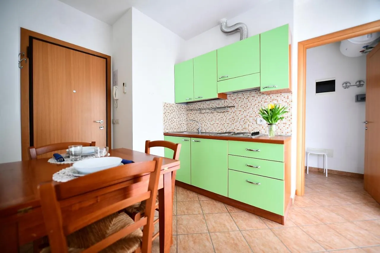 Residence Marlin Riccione 2*,